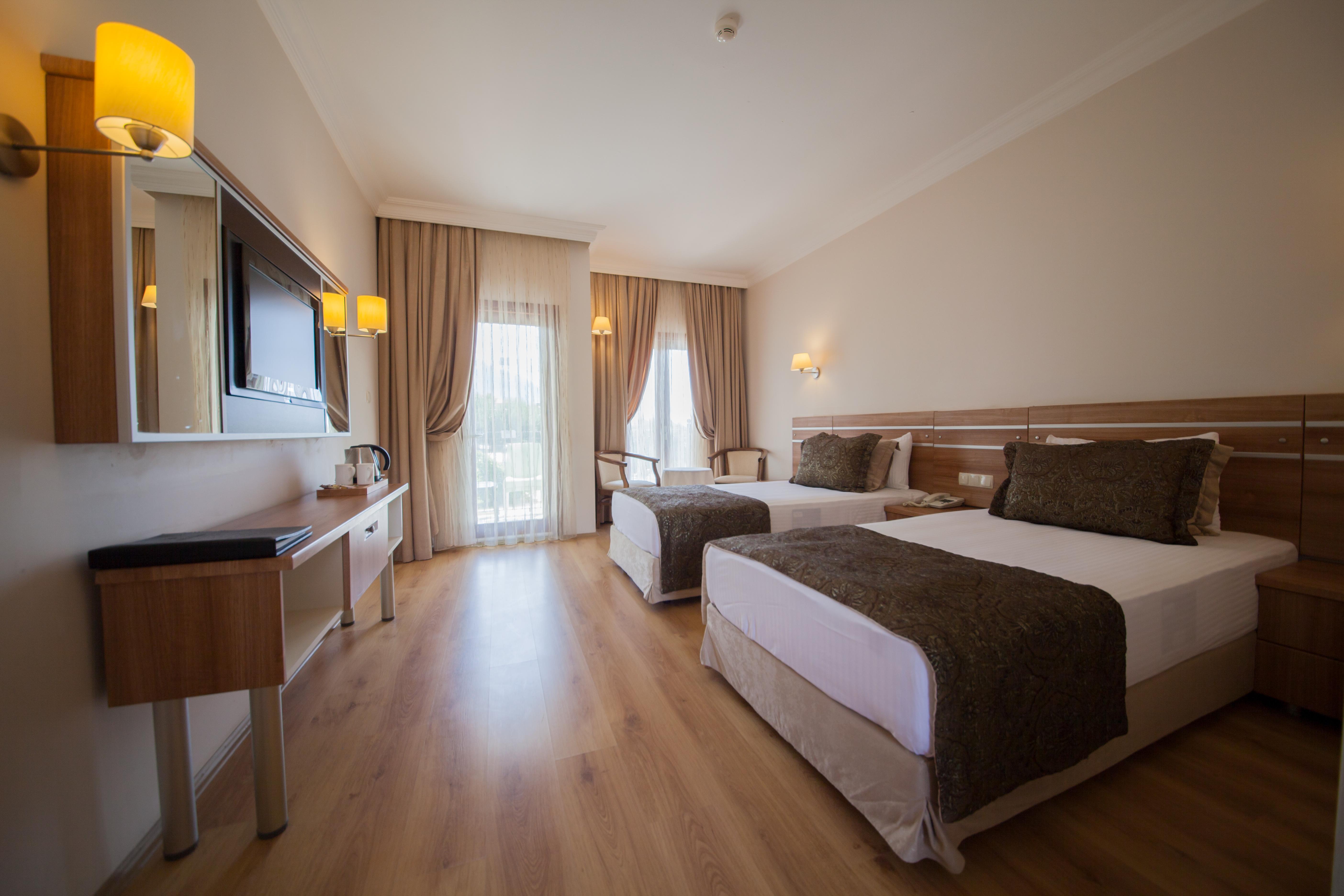 Hotel Greenland Олудениз Екстериор снимка